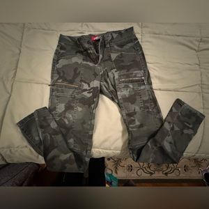 Camo Skinny Pants